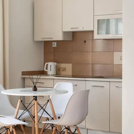 Apartment Przytulny Kolejova 13 - Idealny Jako Baza Wypadowa *